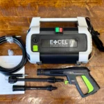کارواش خانگی اکسل مدل EX1500 به رنگ مشکی و سفید و سبز روی پس زمینه سفید